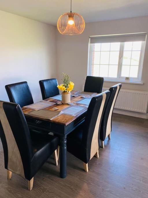 Valley Lodge 3 Bedroom Retreat In Craigantlet Hills Belfast Buitenkant foto